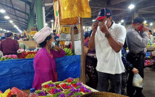  Klaster Penyebaran Covid-19, Disperindag Bali Gencarkan Sosialisasi ke Pasar Tradisional