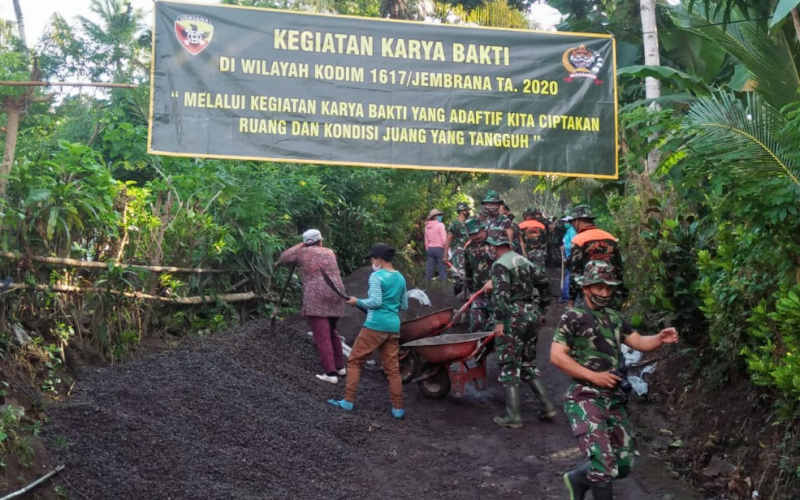  Kodim Jembrana, Selesaikan Rabat Beton Bersama Warga