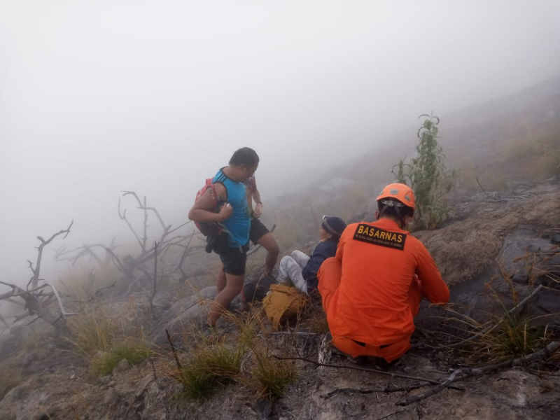  Sempat Tersesat, Dua Pendaki Gunung Agung Akhirnya Ditemukan