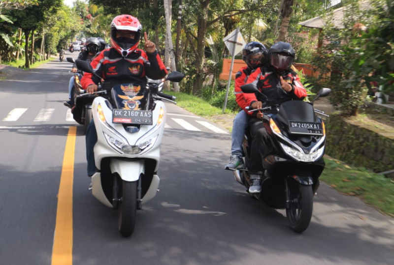  Komunitas dan Konsumen Honda PCX Lakukan Fun Trip, Rayakan Hari Pelanggan Nasional