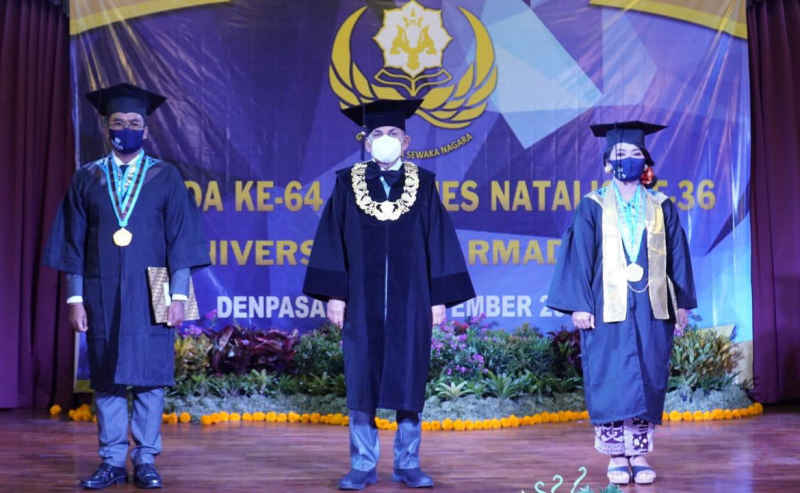  Unwar Lepas 1.131 Wisudawan Secara Daring