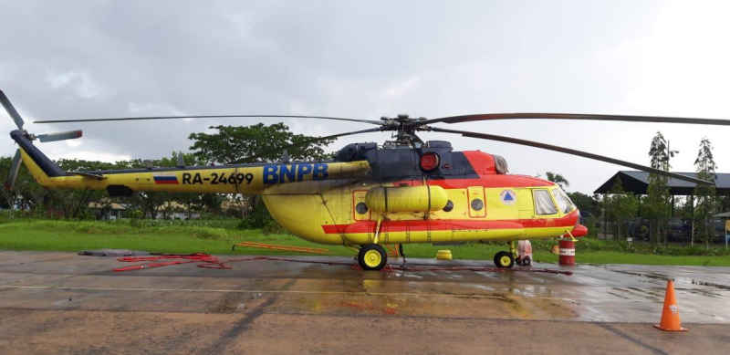 Kerahkan Enam Helikopter, BNPB Distribusikan Logistik Dan Peralatan ...