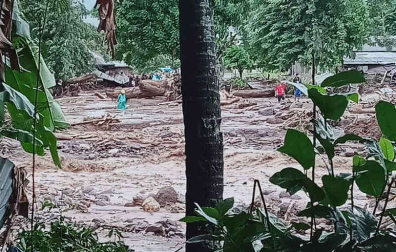  Korban Meninggal Dunia Bertambah Menjadi 23 Orang Akibat Banjir Bandang di Flores Timur