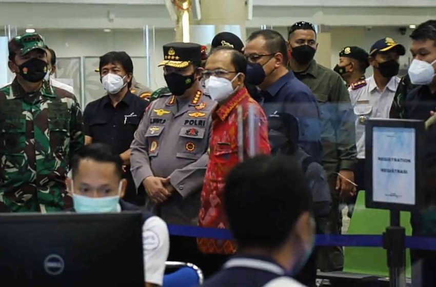  Panglima TNI dan Kapolri Pastikan Kesiapan Bandara Sambut Penumpang Internasional