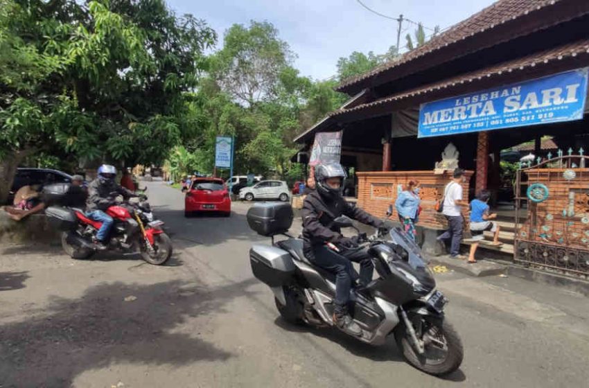  Lintasi Pulau Dewata, Bikers Honda Expedisi Kunjungi Pantai Melasti Serta Bantu Korban Gempa