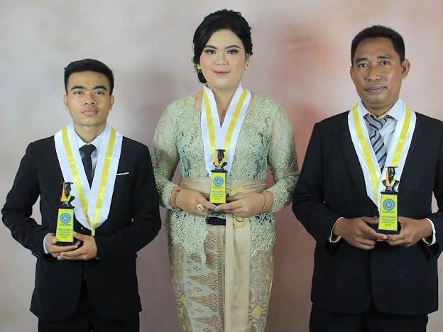  FIB Lepas 44 Calon Wisudawan Periode Wisuda Ke-148