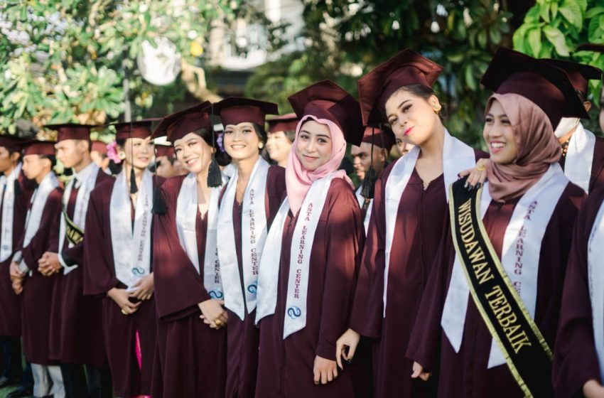  Asta Learning Center Gelar Wisuda II, yang Berlangsung Meriah di Hotel Four Points by Sheraton Kuta