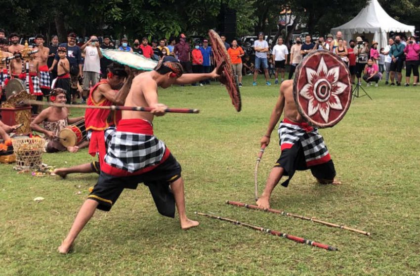  “Gebug Ende”, Demonstrasi Memohon Hujan Hadir di Jantra Tradisi Bali