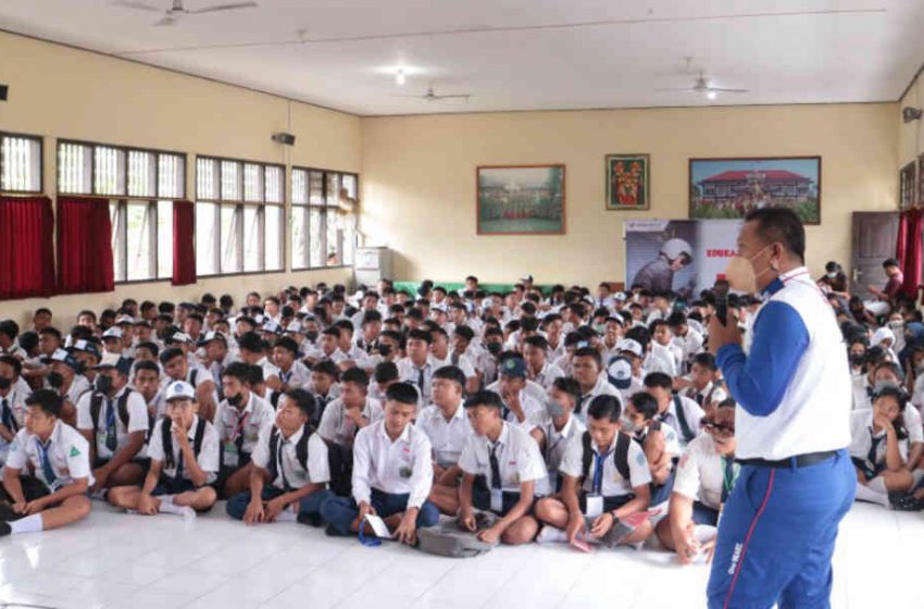  Masa Pengenalan Lingkungan Sekolah di SMKN 2  Negara, Diisi Dengan Edukasi Safety Riding