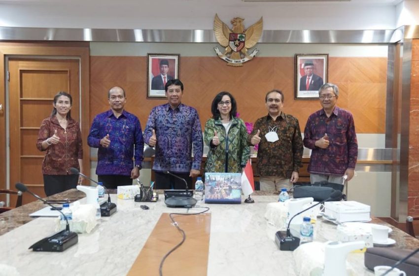  Rektor Universitas Udayana Audiensi ke Inspektorat Jenderal Kemendikbudristek