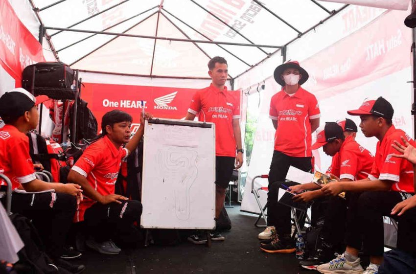  Ingin Jadi Pebalap Dunia, 16 Pebalap Belia Dilatih Astra Honda Racing School