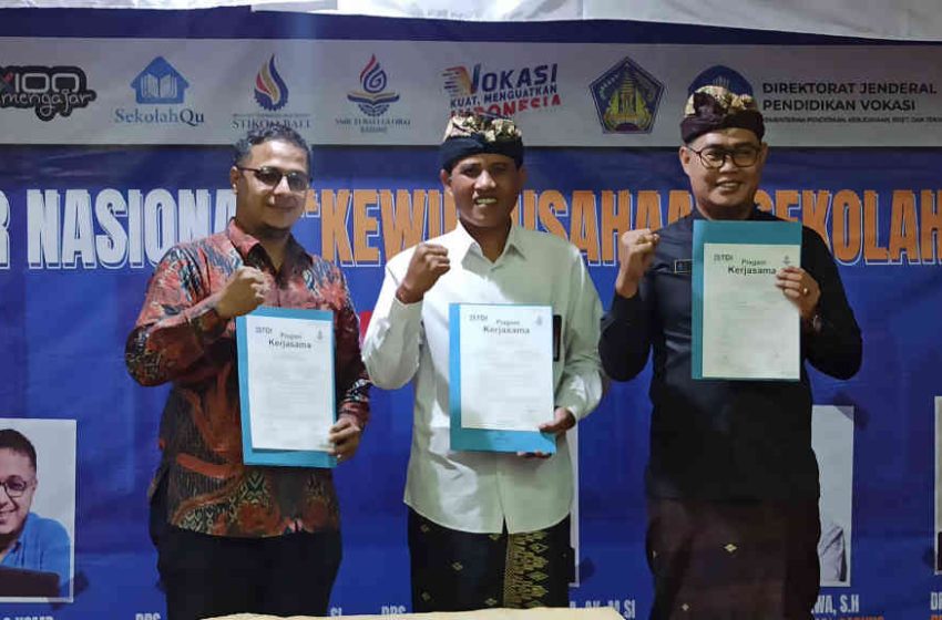  SMK TI Bali Global Badung Teken MoU dengan AXIOO, Dukung Link and Match Sekolah Kejuruan dan Dudi