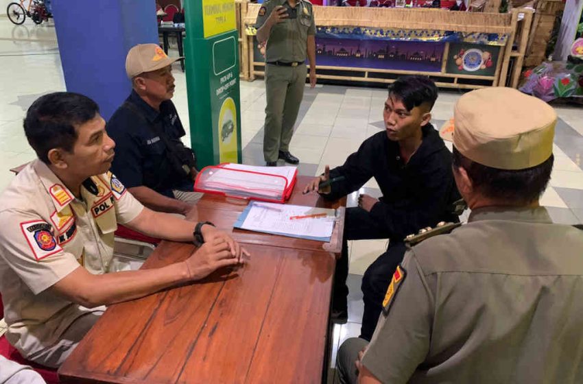  Satpol PP Badung, Gencarkan Pengecekan Identitas Duktang di Terminal Mengwi