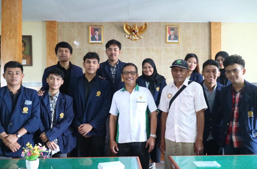  Mahasiswa Program Studi TPB, Sosialisasikan Cara Membuat Ekoenzim dan Pupuk Kompos di Desa Tihingan Klungkung