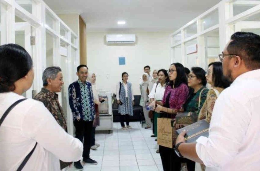  FK Unud Bersama Rumah Sakit Gigi dan Mulut Unud Studi Banding ke Fakultas Kedokteran Gigi Unhas   