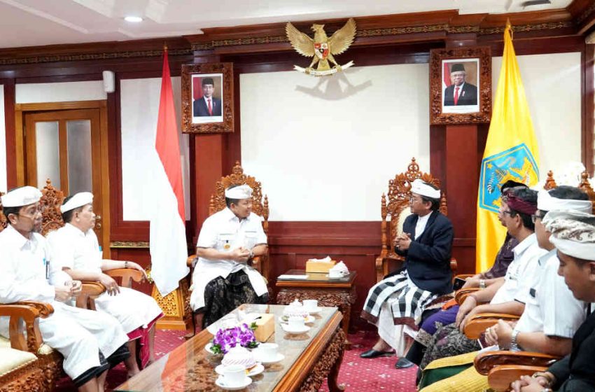  Tak Sepenuhnya Sehat, Pj. Gubernur Bali Minta Pemangku Kepentingan Terus Menjaga Keberadaan LPD
