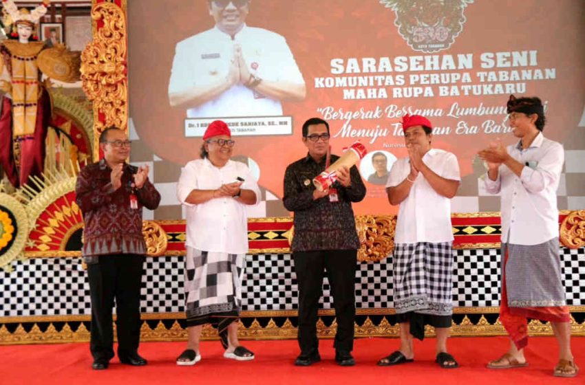  Hadiri Sarasehan Seni Komunitas Maharupa Batukaru, Bupati Sanjaya Motivasi Seniman Tabanan Untuk Semangat Berkreasi