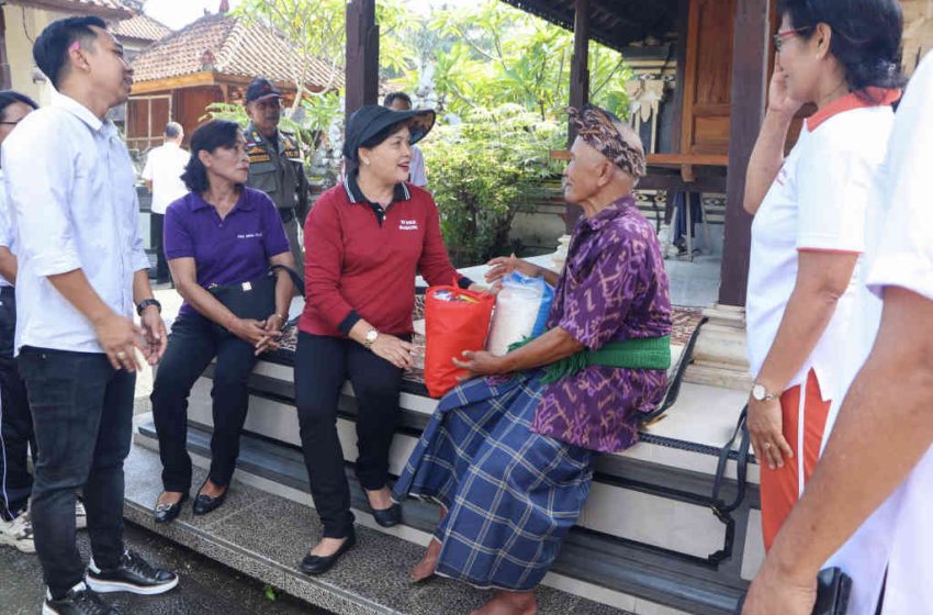  PKK Badung Serahkan Bantuan PMT Untuk Kecamatan Abiansemal