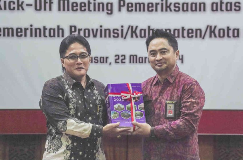  Bupati Badung Serahkan LKPD Unaudited Tahun 2023 kepada BPK RI