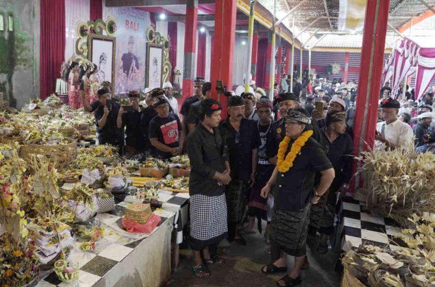  Bupati Giri Prasta Hadiri Karya Atma Wedana Tiga Lokasi di Kecamatan Manggis Karangasem