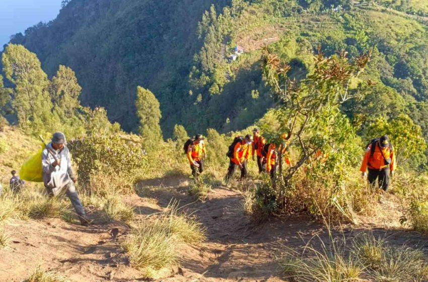  Seorang Pendaki Terperosok ke Jurang di Gunung Abang, Pencarian Terus Dilakukan Tim SAR