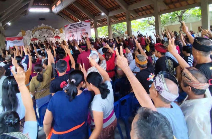  Koster Diarak Ribuan Warga Keliling Kampung Baru saat Simakrama, Dinilai Sempurna pada Debat Pilgub Bali