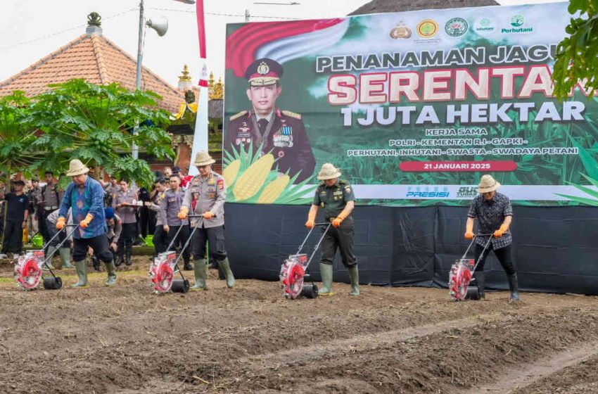  Bupati Nyoman Giri Prasta Dukung Program Ketahanan Pangan Nasional di Desa Sibanggede