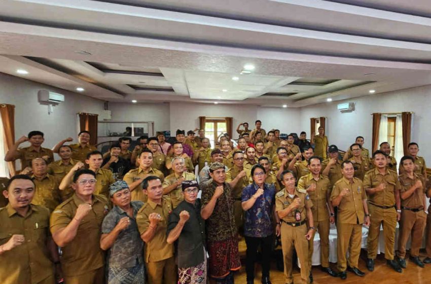  Bupati Giri Prasta Tatap Muka dengan FK2D se-Abiansemal