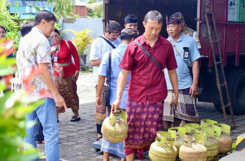  Pastikan Distribusi Normal, Tim Pengawas Terpadu Disperindag Bali Sidak Pangkalan LPG di Badung