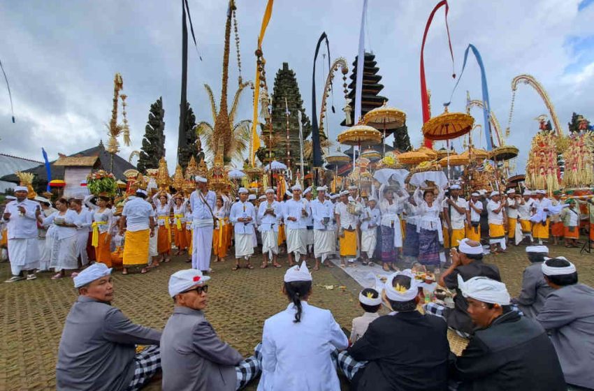  Ngusaba Kadasa di Pura Ulun Danu Batur, Umat Diimbau Minimalisasi Sampah