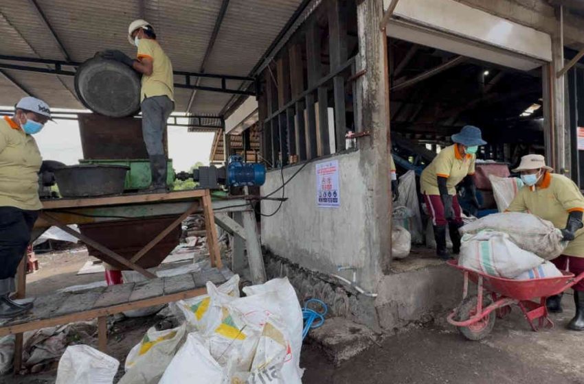  Dilarang Sediakan Plastik Sekali Pakai