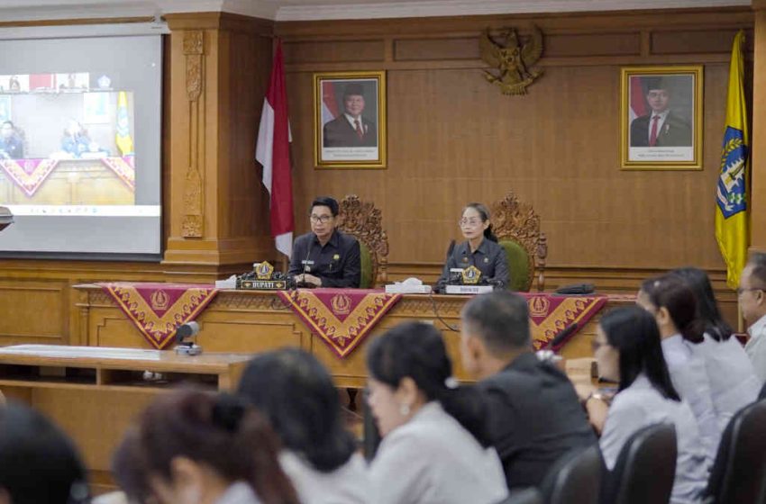  Bupati Adi Arnawa Ikuti Rakor Program Pemberantasan Tindak Pidana Korupsi Tahun 2025 oleh KPK RI