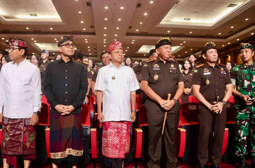 Bale Kertha Adhyaksa Denpasar Diresmikan, Gubernur Koster: Revitalisasi Hukum Adat sebagai Benteng Budaya Bali