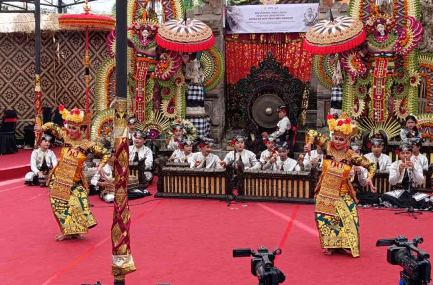  Mempesona, Legong Karya Maestro Wayan Lotring di PKB 2025