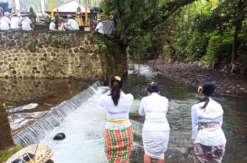 Pura Campuan Tiga Apuan, Tempat Melasti dan Malukat