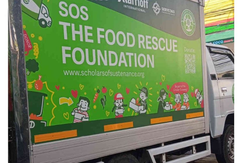  Intrepid Gandeng SOS, Bagikan Makanan Siap Saji di TPA Suwung