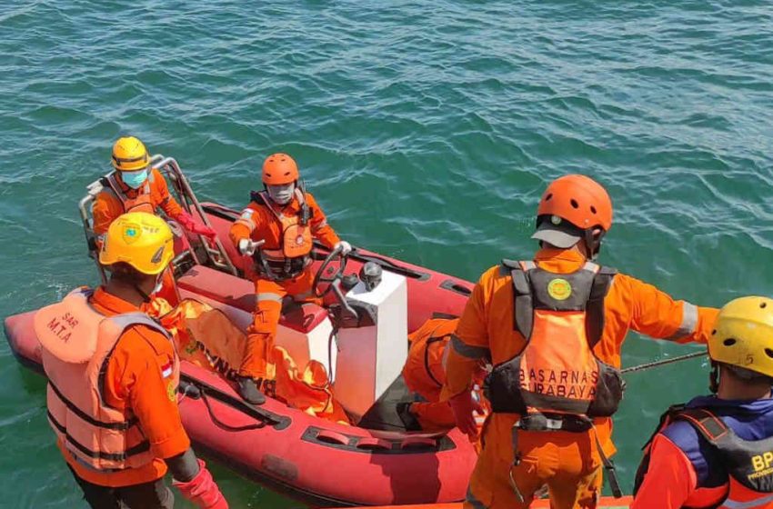  Tim SAR Gabungan Temukan Dua Jenazah di Perairan Selat Bali Pada Hari Kesepuluh Pencarian