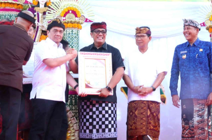  Bupati Sanjaya Hadiri Peluncuran Program Jaga Desa dan Teken Kerja Sama dengan Kejaksaan Negeri