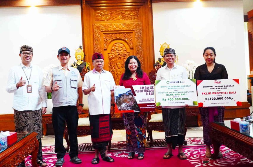 Bantuan Inisiatif Pegawai OJK, BPD Bali, dan FKLJK Rp 700 Juta Disalurkan, Gubernur Koster: Terima Kasih, Bisa Ringankan Beban Korban