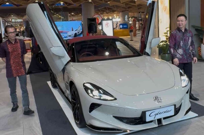 MG Cyberster dengan Varian Warna Terbaru Resmi Hadir di Bali
