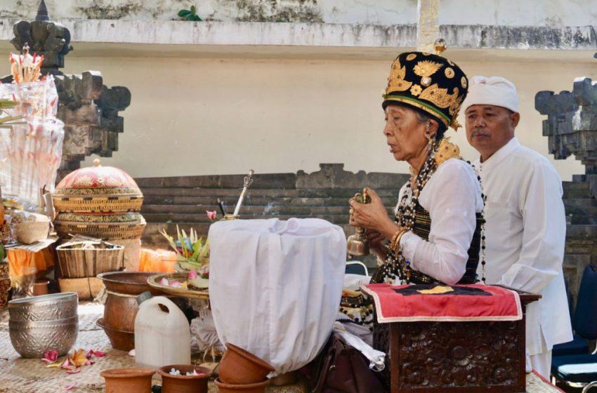 Khusyuk, Piodalan di Parahyangan Perdiknas