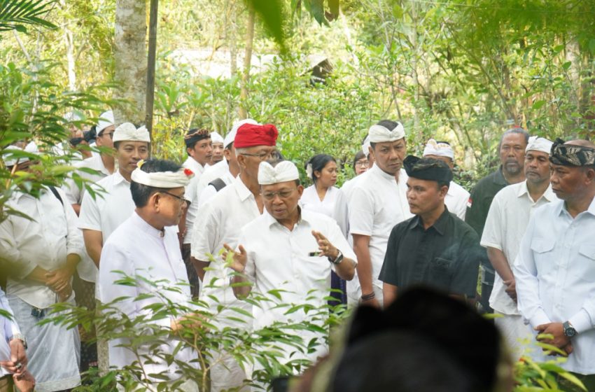 Gubernur Koster Tinjau Taman Gumi Banten dan Usadha Besakih,  800 Jenis Tanaman akan Ditata untuk Edukasi Spritual