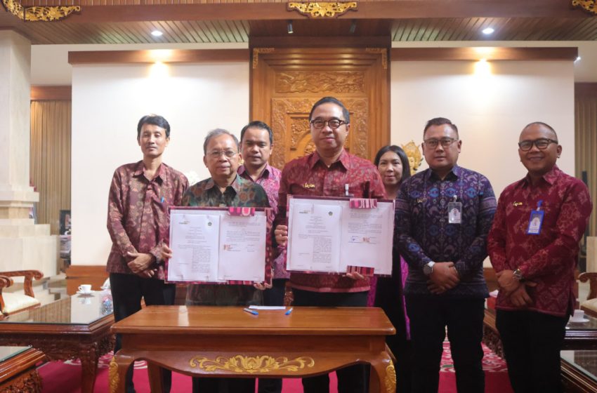  Gubernur Koster dan Bank Mandiri Tandatangan Kerjasama Penguatan Pengelolaan PWA