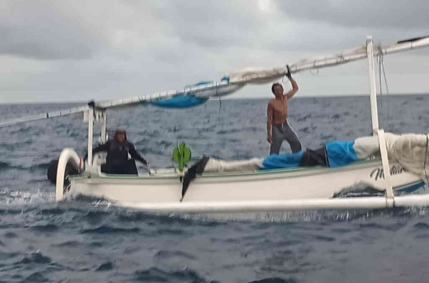  Seorang Nelayan Berhasil Diselamatkan Setelah Jukung yang Ditumpangi Nyaris Tenggelam