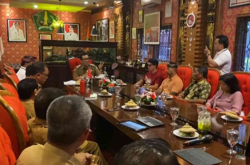  Rembug Bersama Warga Jatiluwih, Bupati Sanjaya Serap Aspirasi