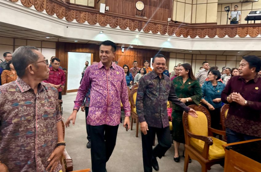  Fraksi DPRD Bali Sepakati Pentingnya Regulasi Toko Berjejaring dan Perlindungan Lahan Produktif
