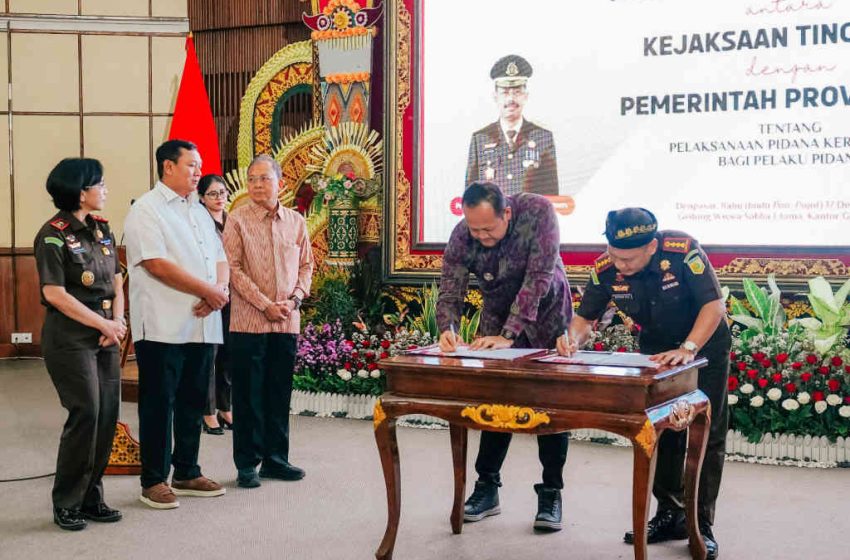  Wabup Badung Ikuti Penandatanganan PKS Pidana Kerja Sosial