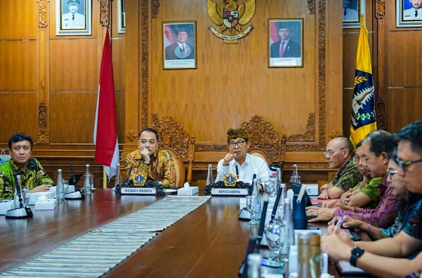  Bupati Adi Arnawa Terima Kunjungan Wali Kota Eri Cahyadi