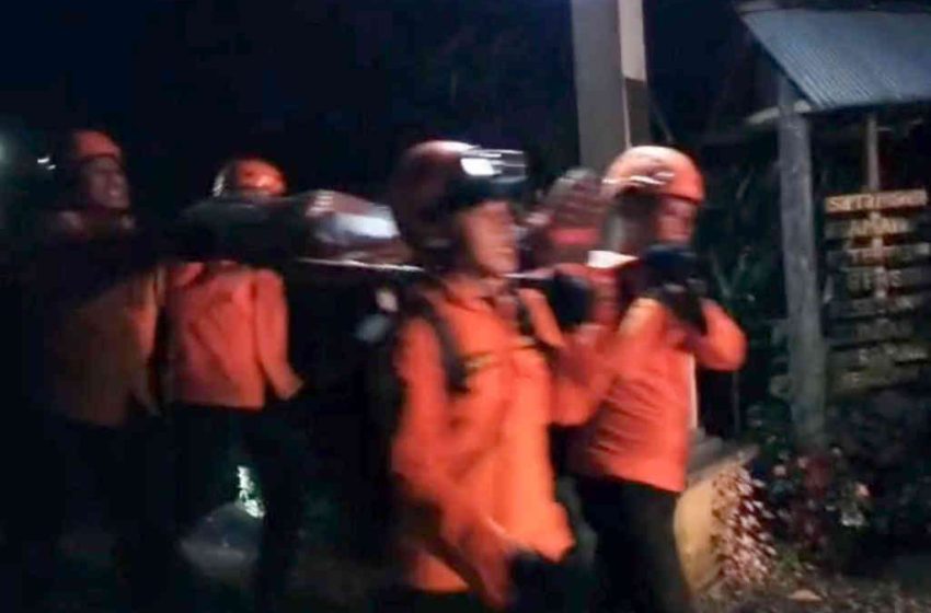  Remaja Asal Tabanan Dievakuasi dari Gunung Agung Setelah Alami Hipotermia di Ketinggian 2.300 Mdpl