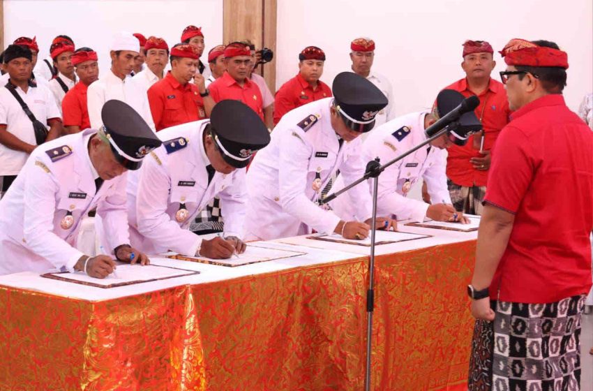  Bupati Sanjaya Lantik 4 PAW Perbekel, Tegaskan Desa Fondasi Pembangunan Tabanan